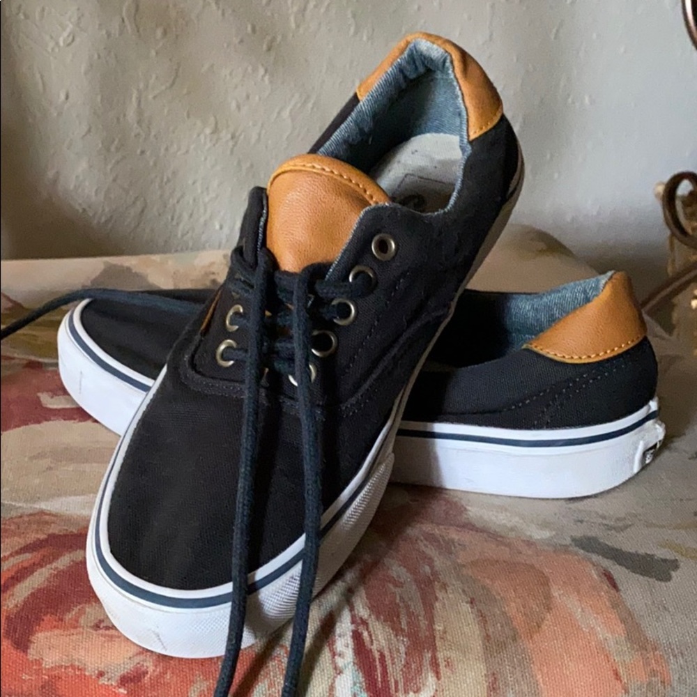 Black vans shoes